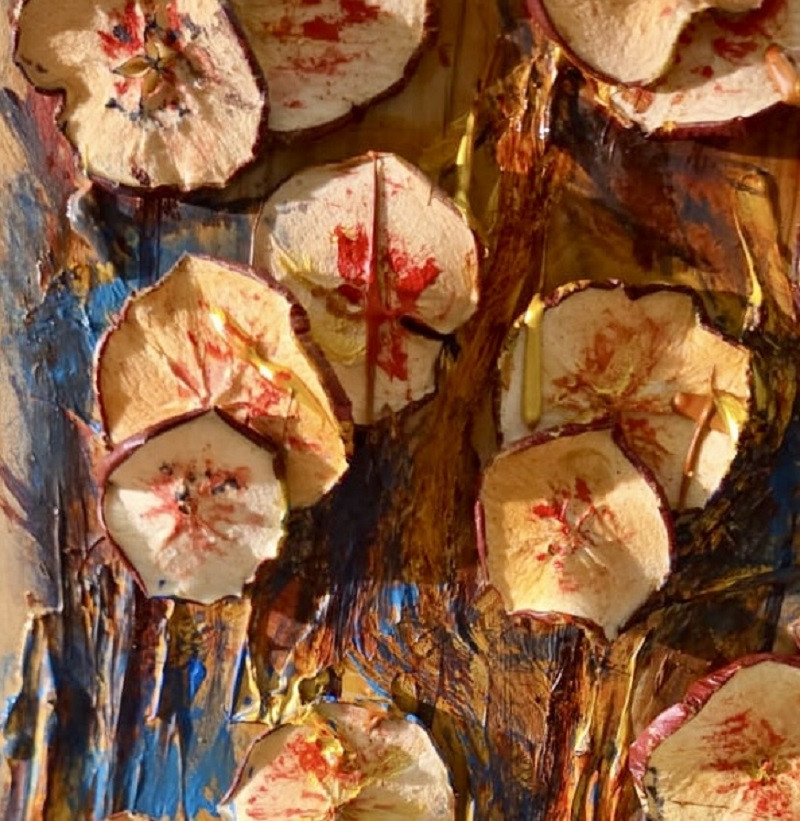 Alcune delle opere in mostra alla galleria Gard nell'esposizione NO WAR  - Battaglia