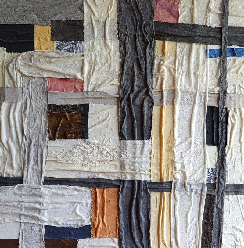 Alcune delle opere in mostra alla galleria Gard nell'esposizione NO WAR  - Battaglia